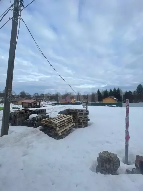 Участок в Вологодская область, д. Марково (Лесковский сельсовет), ... - Фото 0