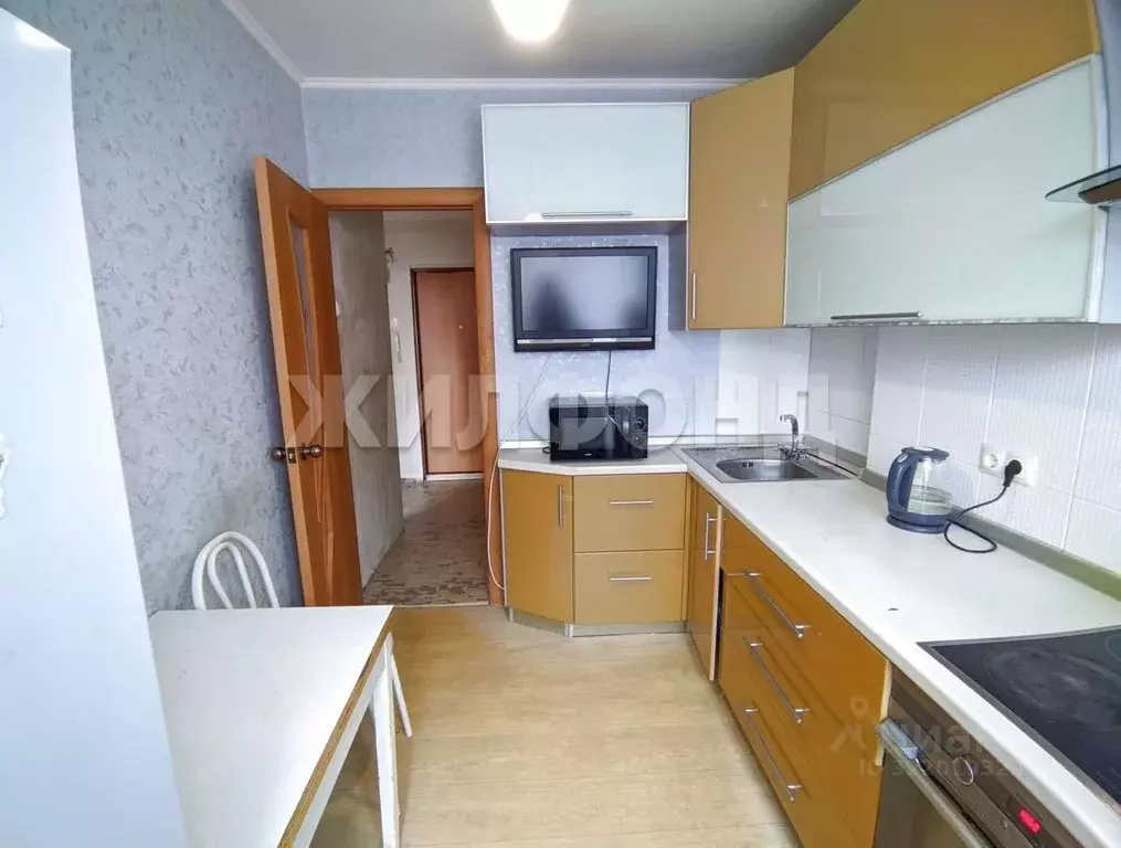 3-к кв. Новосибирская область, Новосибирск ул. Есенина, 10 (59.0 м) - Фото 1