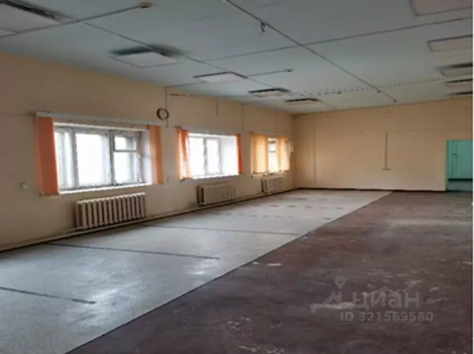 Помещение свободного назначения в Магаданская область, Сокол пгт ул. ... - Фото 1