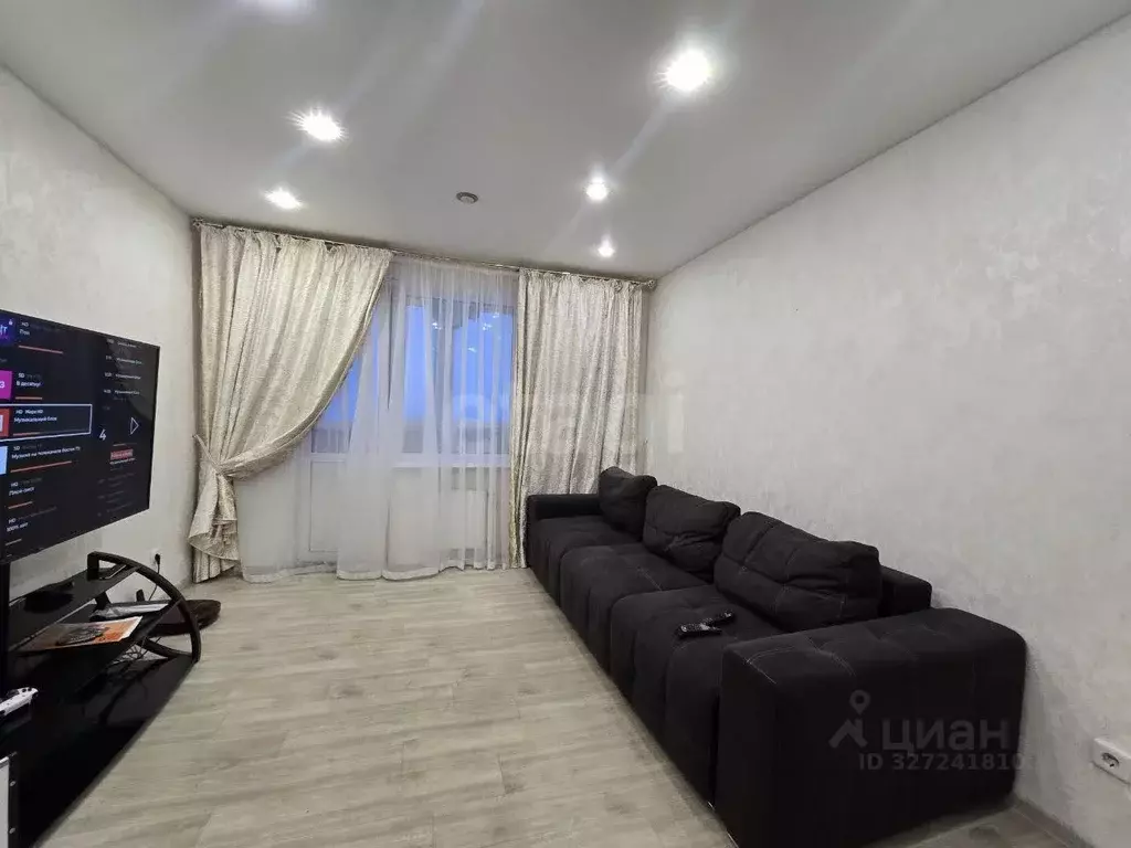 3-к кв. Ямало-Ненецкий АО, Новый Уренгой просп. Губкина, 21Б (72.0 м) - Фото 1