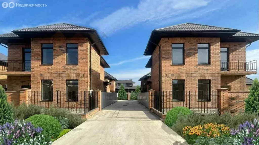 Дом в аул Новая Адыгея, улица Братьев Пченушай, 8 (170 м) - Фото 1