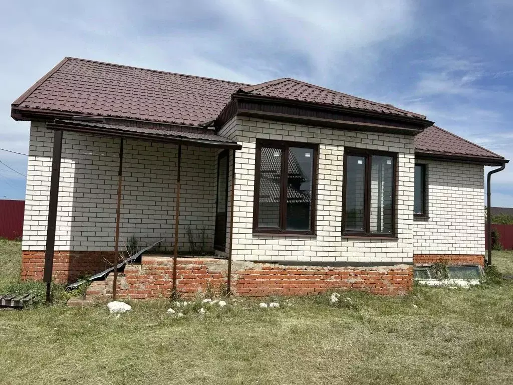 Дом в Белгородская область, Белгородский район, Беловское с/пос, с. ... - Фото 1