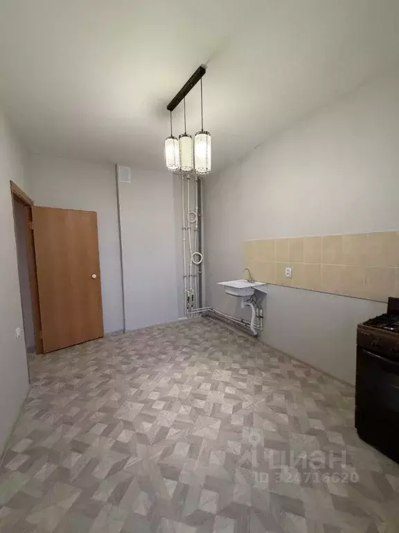 2-к кв. Псковская область, Великие Луки Холмская ул., 18 (48.0 м) - Фото 2