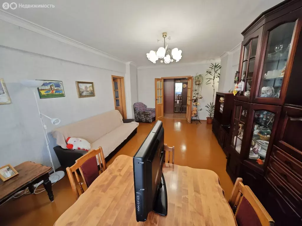 3-комнатная квартира: Киров, Октябрьский проспект, 60 (79.3 м) - Фото 1