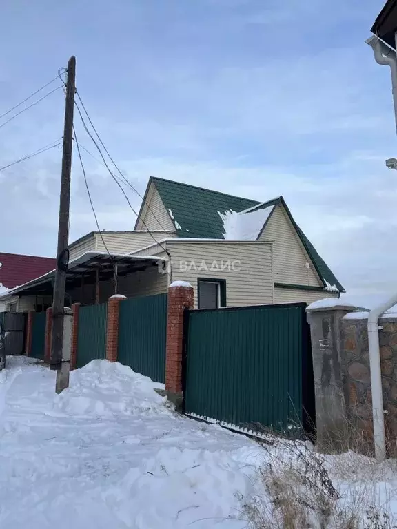 Дом в Бурятия, Улан-Удэ пос. Кумыска, ул. Дацанская, 149 (208 м) - Фото 1