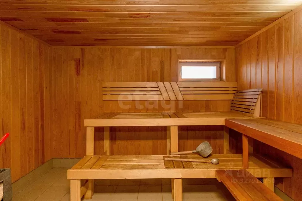 Дом в Тюменская область, Тюмень ул. Викуловская (180 м) - Фото 1