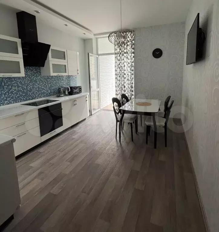 1-к. квартира, 60 м, 7/21 эт. - Фото 0