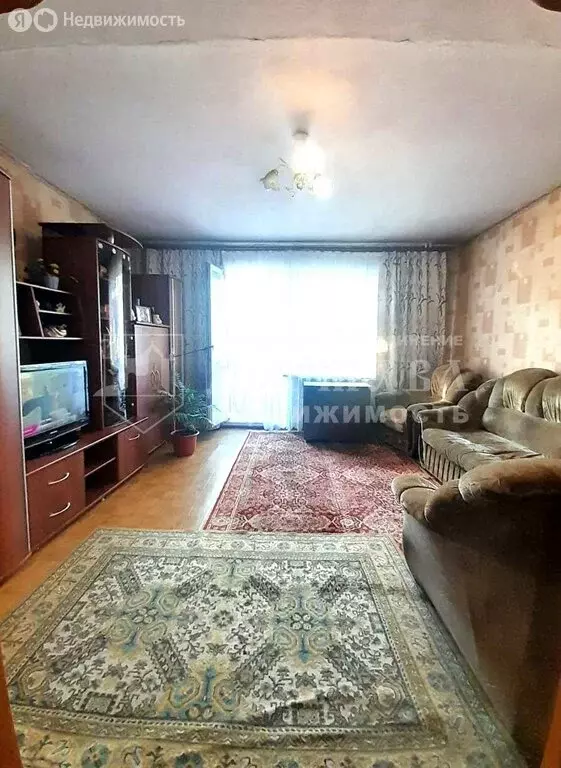 3-комнатная квартира: Берёзовский, улица Волкова, 8 (64.5 м) - Фото 1