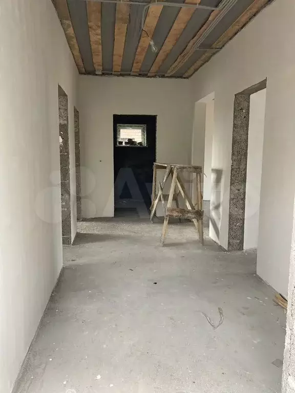 3-к. квартира, 95 м, 1/1 эт. - Фото 0