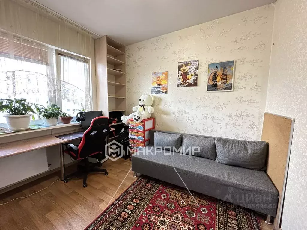 2-к кв. Ханты-Мансийский АО, Сургут ул. Крылова, 26 (68.0 м) - Фото 0