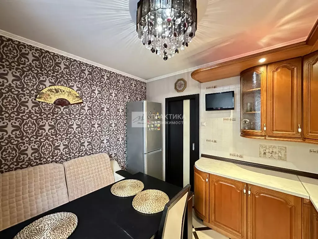 Продается 4-комнатная квартира - Фото 2