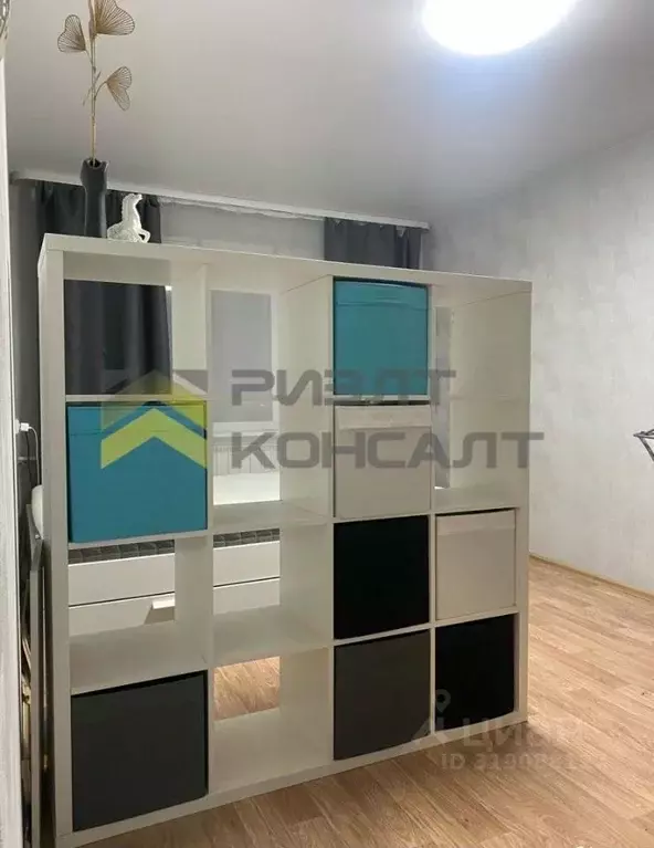 1-к кв. Омская область, Омск Чередовый мкр, ул. Карело-Финская, 23 ... - Фото 0