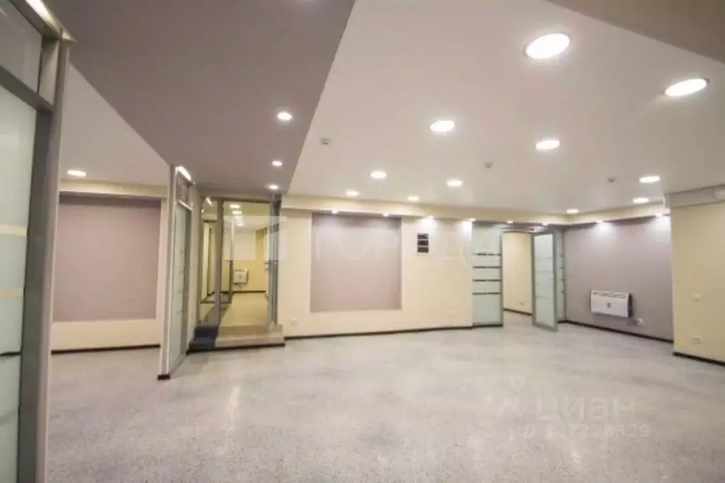 Помещение свободного назначения в Приморский край, Владивосток ул. ... - Фото 1