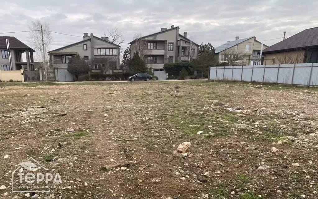 Участок в Крым, Евпатория городской округ, Заозерное пгт ул. Чкалова ... - Фото 1