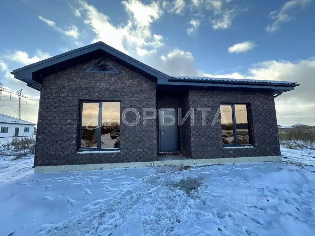 Дом в Тюменская область, Тюмень ул. Алексея Первухина (86 м) - Фото 0