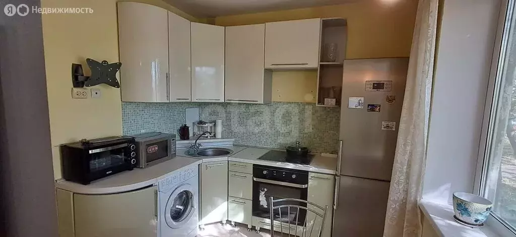 1-комнатная квартира: Челябинская область, Озерск, улица Дзержинского, ... - Фото 0