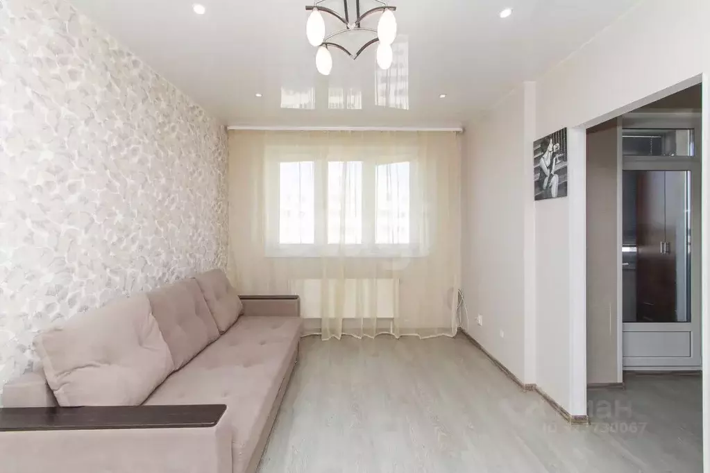 1-к кв. Тюменская область, Тюмень ул. Бакинских Комиссаров, 3 (32.7 м) - Фото 1