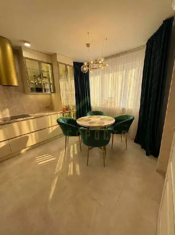 Продается 4-комнатная квартира - Фото 2