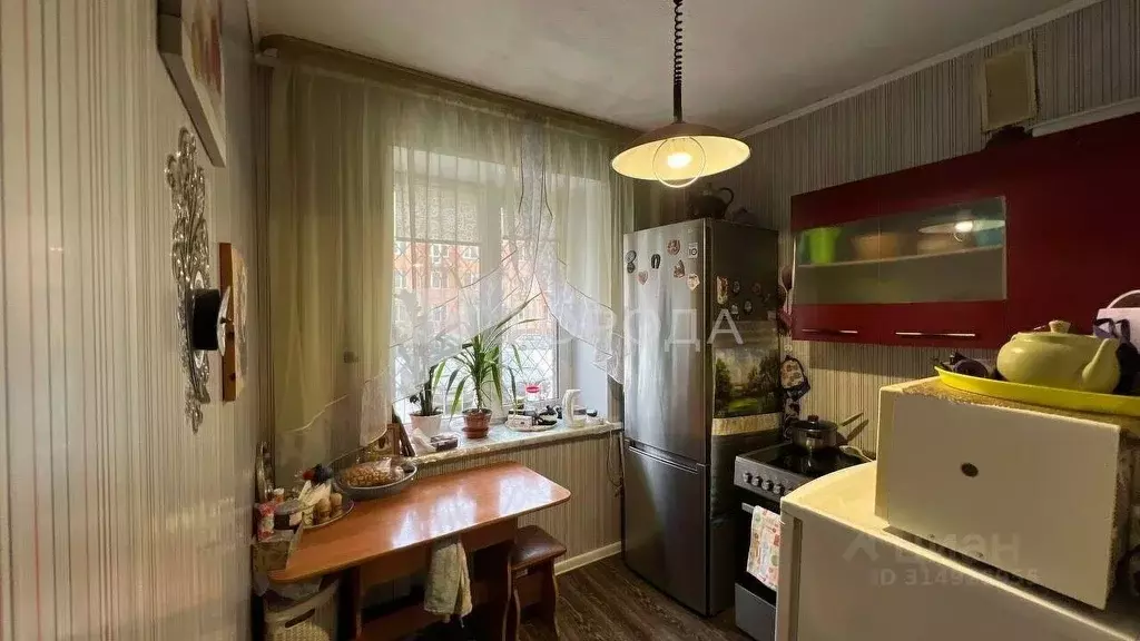 3-к кв. Кемеровская область, Новокузнецк просп. Бардина, 6 (58.6 м) - Фото 0