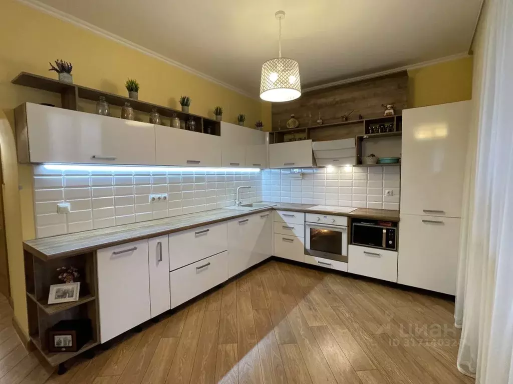 3-к кв. Ульяновская область, Ульяновск Киевский бул., 18а (101.0 м) - Фото 1
