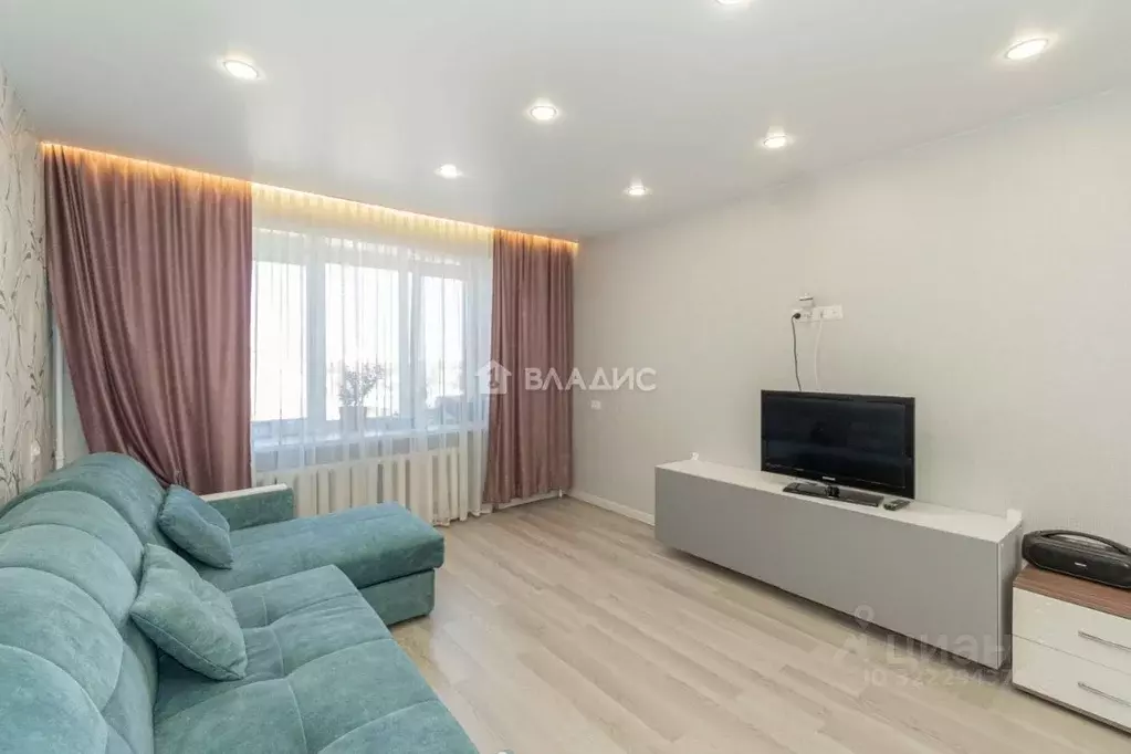 3-к кв. Владимирская область, Владимир просп. Ленина, 42 (63.0 м) - Фото 1