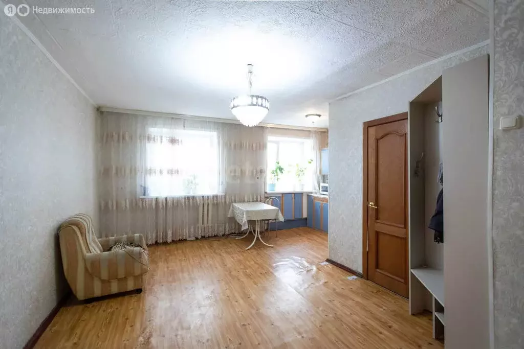 2-комнатная квартира: Бердск, Новосибирская улица, 10 (42 м) - Фото 2