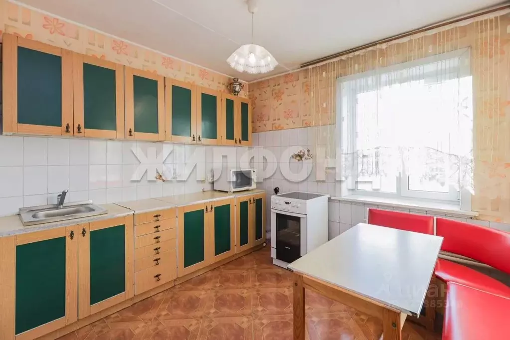 3-к кв. Новосибирская область, Новосибирск ул. Немировича-Данченко, ... - Фото 2