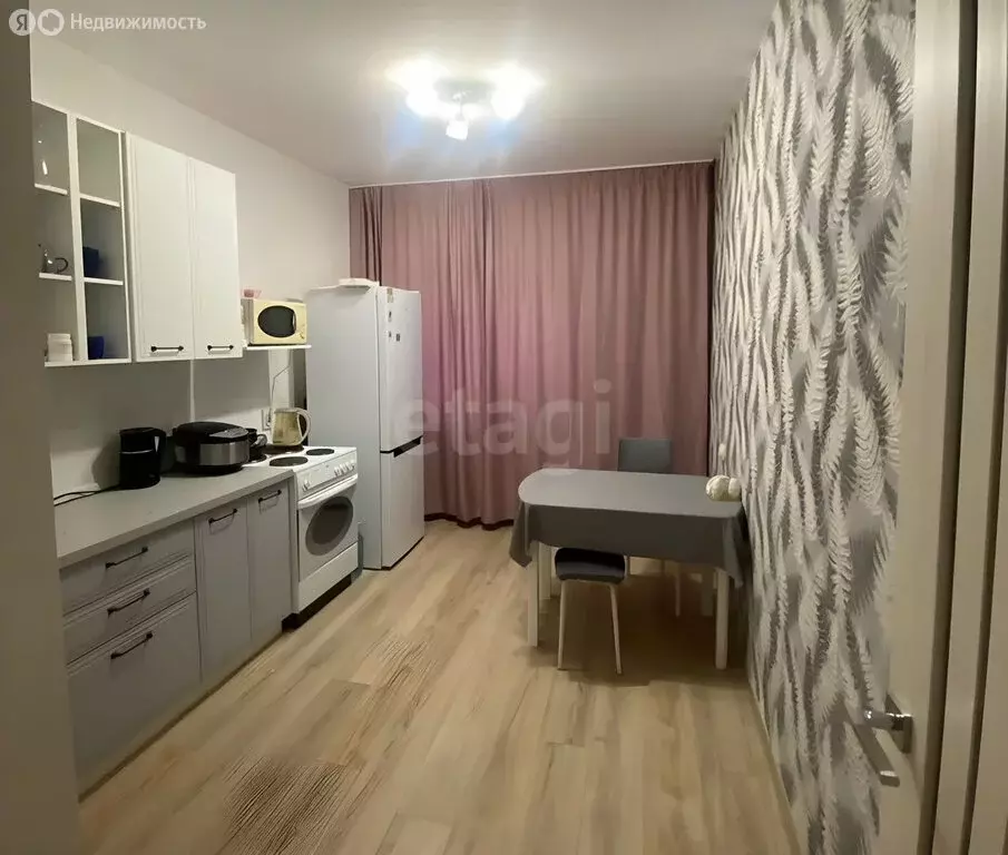 1-комнатная квартира: Белгород, улица Есенина, 8 (39 м) - Фото 2