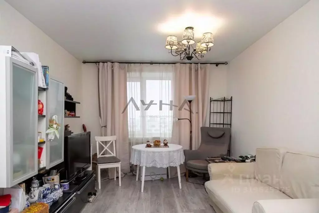 3-к кв. Татарстан, Набережные Челны 18-й комплекс, 1 (66.0 м) - Фото 0