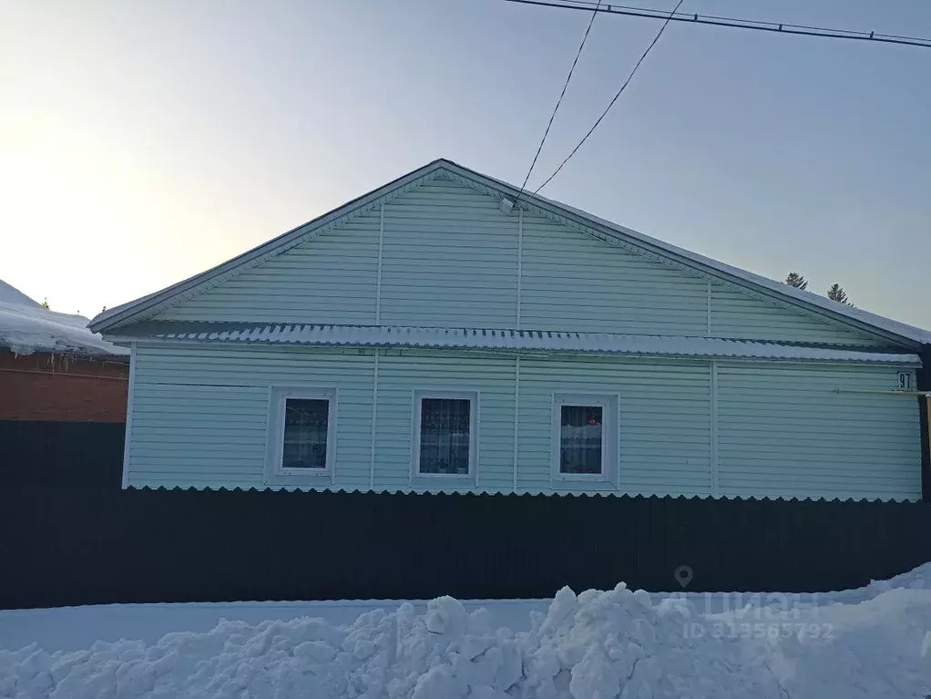 Дом в Омская область, Омск ул. Дружбы (112 м) - Фото 0