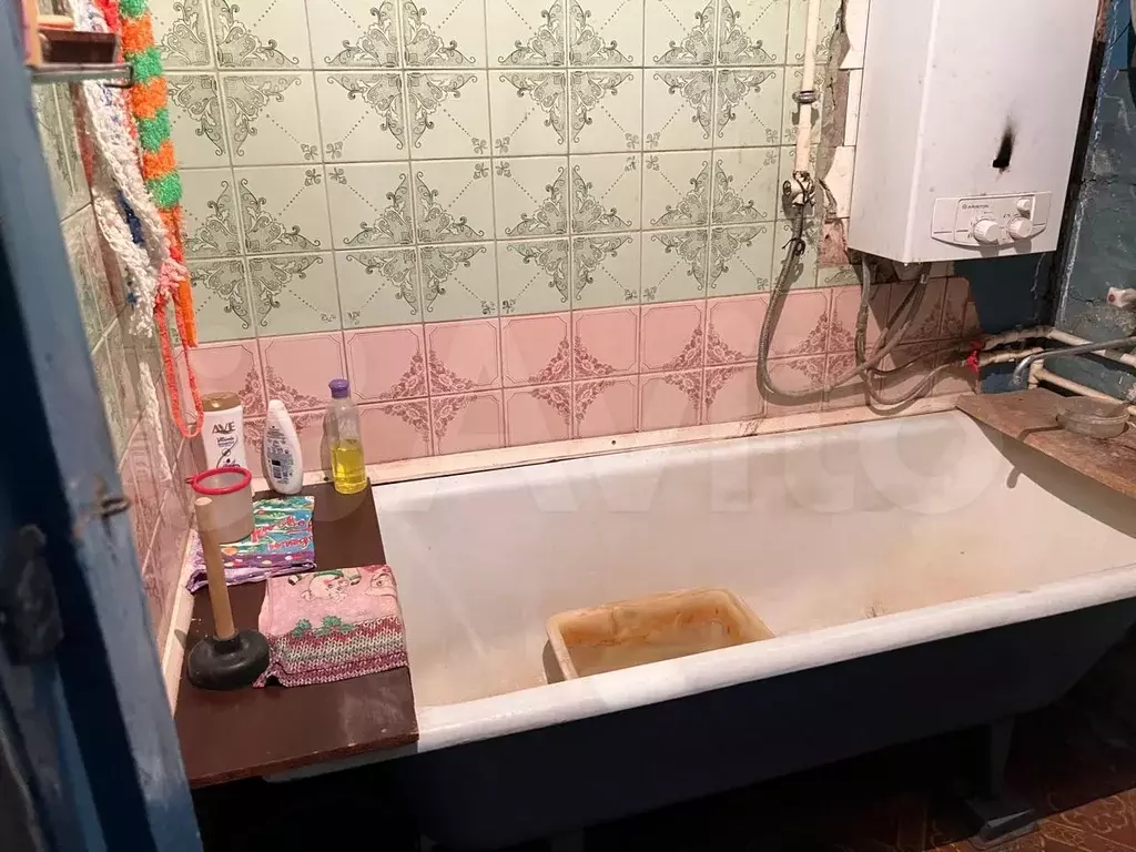 Комната 21 м в 4-к., 2/2 эт. - Фото 1