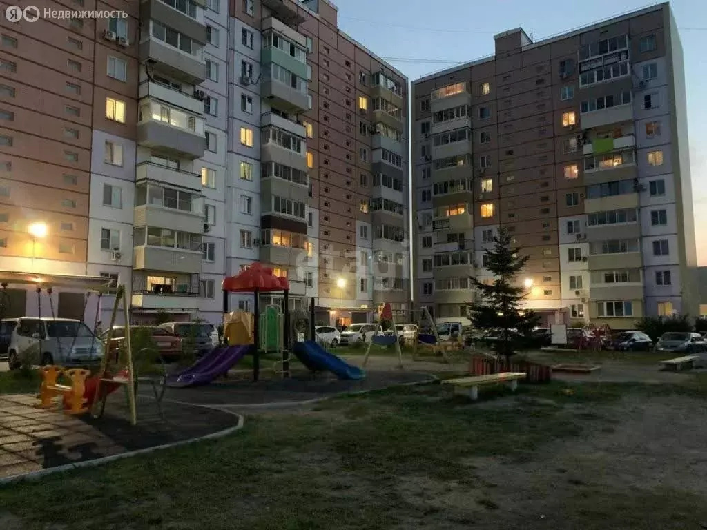 2-комнатная квартира: Хабаровск, Краснодарская улица, 15 (52.6 м) - Фото 1