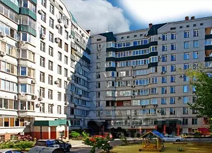 2-к кв. Волгоградская область, Волгоград ул. Землячки, 66А (82.2 м) - Фото 0