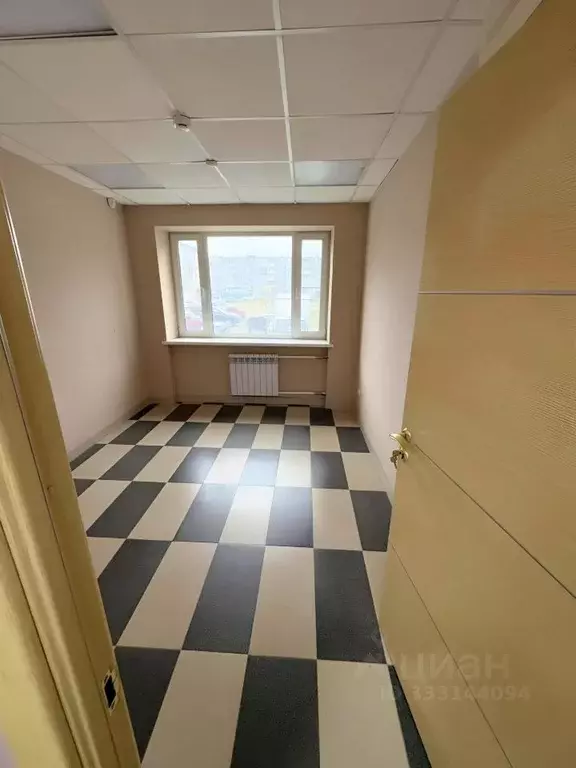 Офис в Коми, Усинск  (98 м) - Фото 1