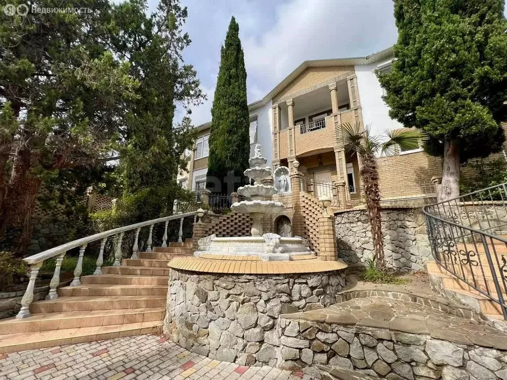 Дом в Гаспра, Маратовская улица (400 м) - Фото 1