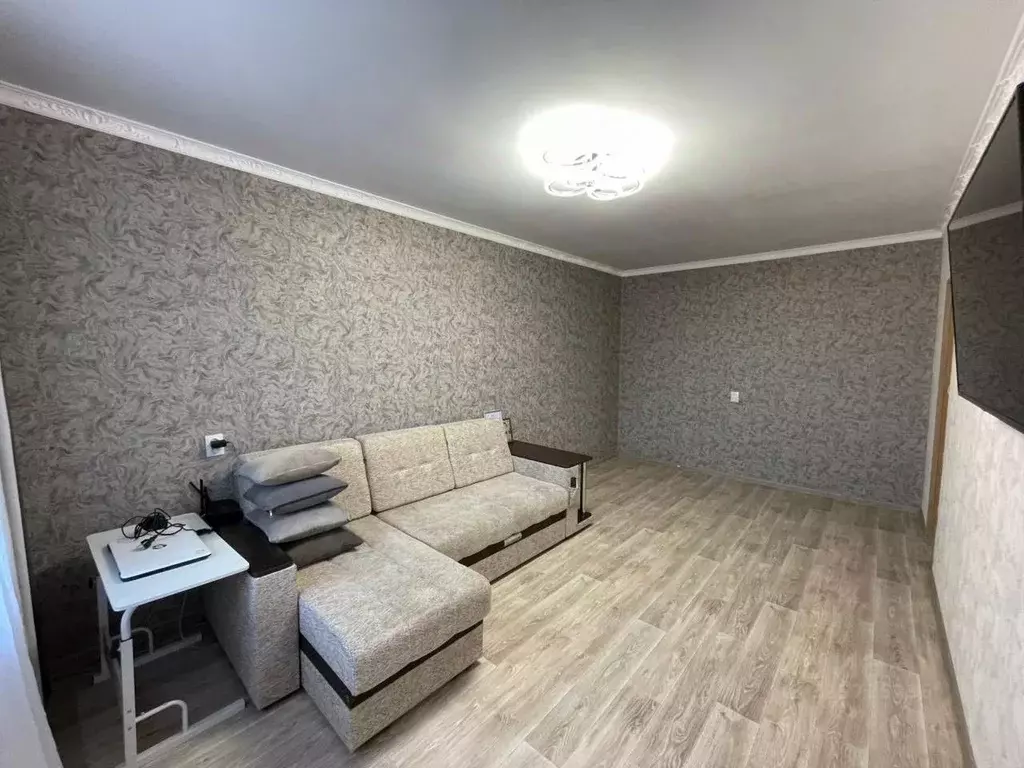 2-к кв. Оренбургская область, Орск Новый город мкр, просп. Ленина, 131 ... - Фото 2