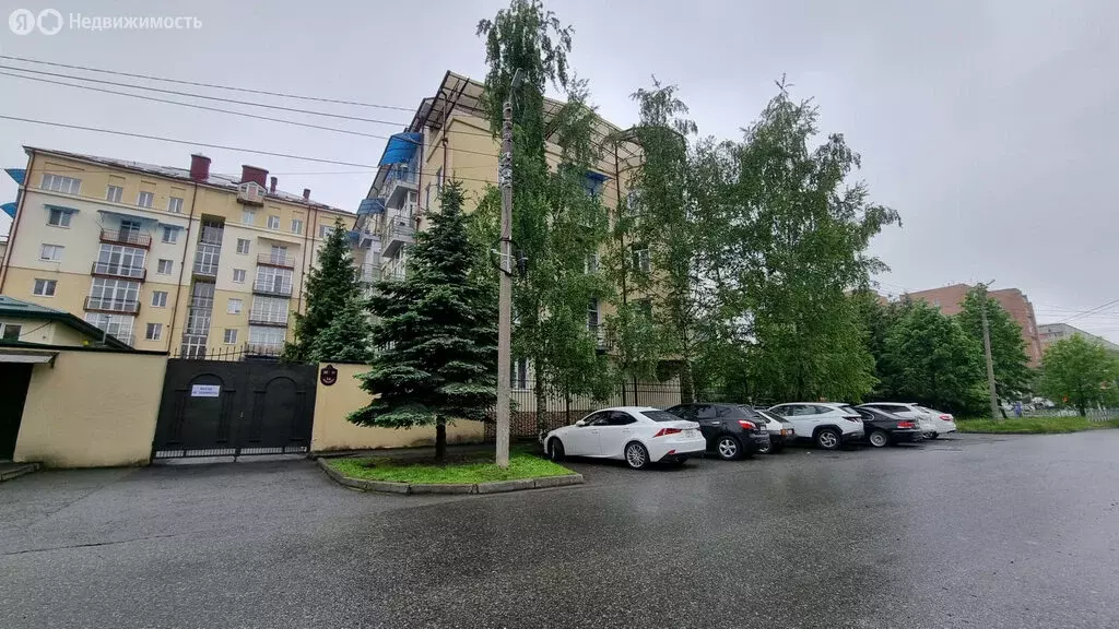 6-комнатная квартира: Владикавказ, проспект Доватора, 14 (218.8 м) - Фото 1