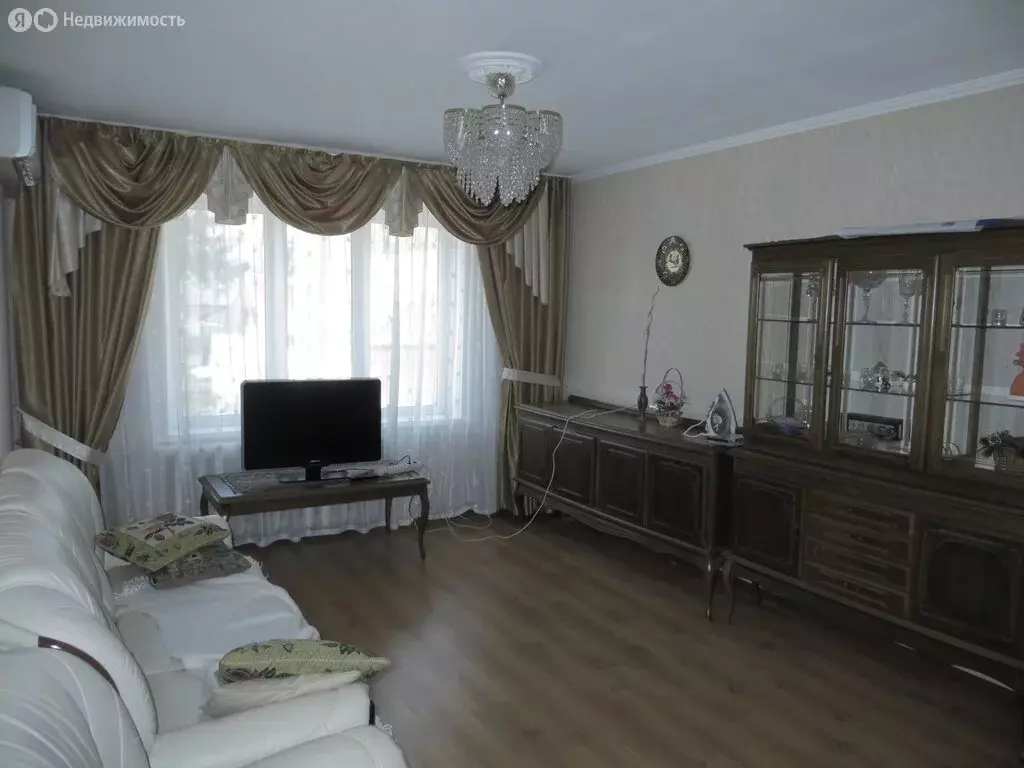 3-комнатная квартира: посёлок городского типа Редкино, Академическая ... - Фото 2