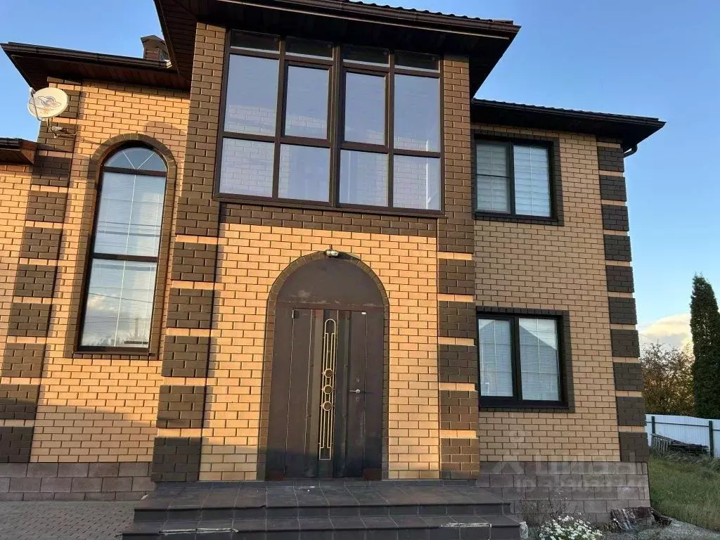 Дом в Белгородская область, Белгородский район, Тавровское с/пос, с. ... - Фото 1