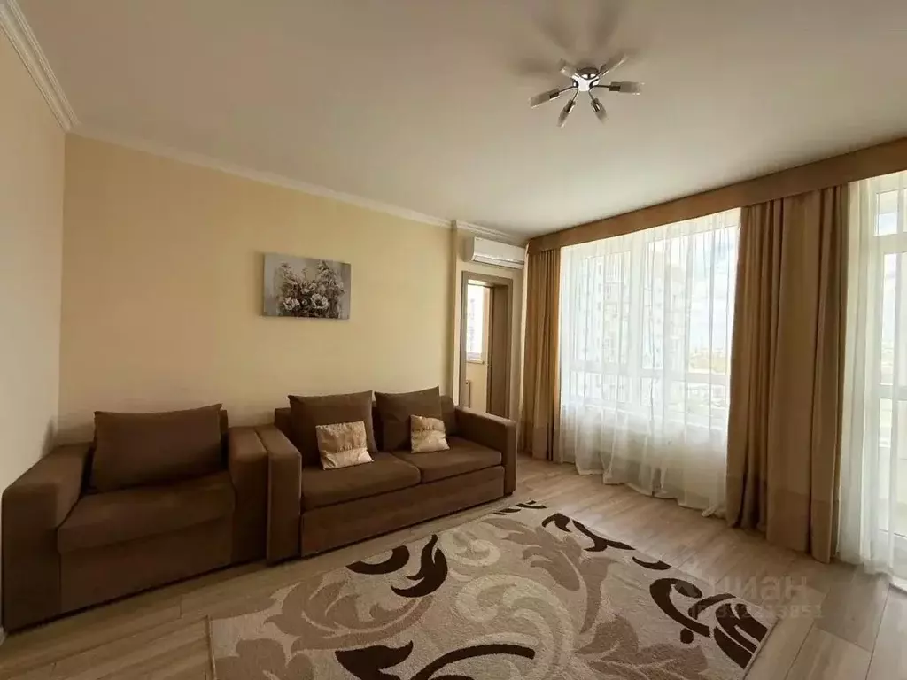 2-к кв. Крым, Симферополь ул. Лексина, 50 (65.0 м) - Фото 1