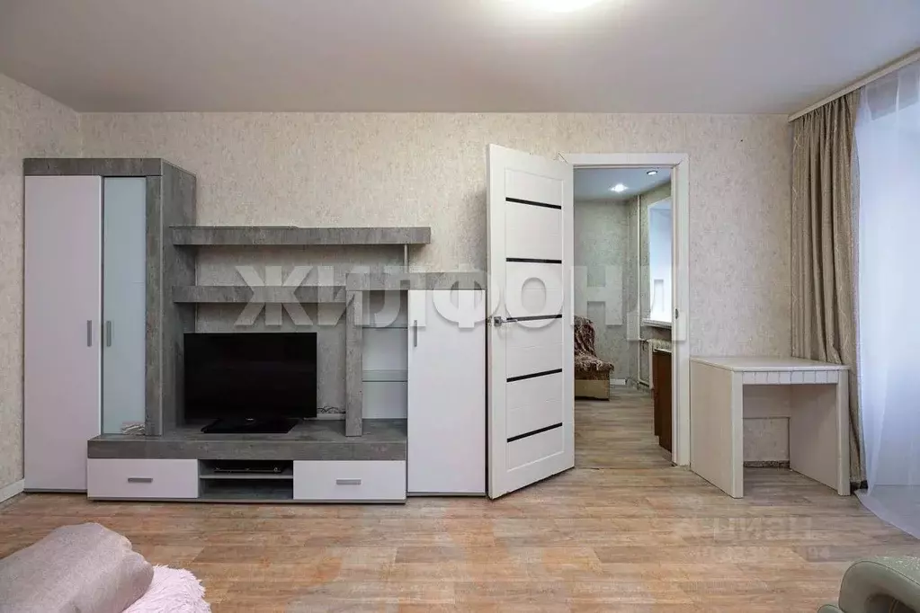 2-к кв. Новосибирская область, Новосибирск ул. Ватутина, 33 (35.6 м) - Фото 1