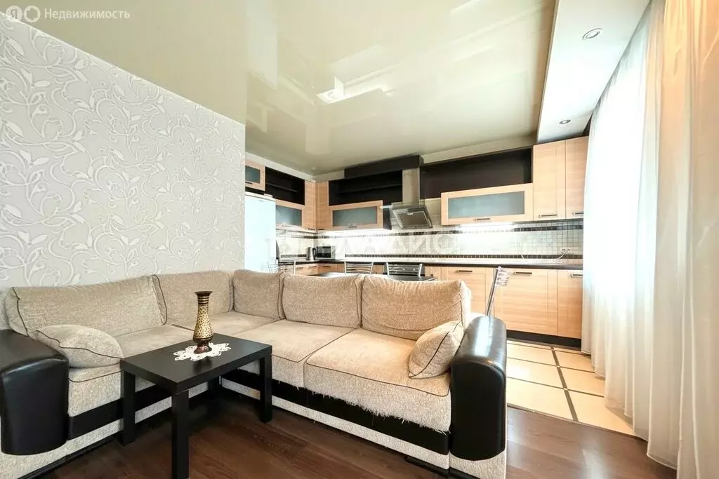 3-комнатная квартира: Петрозаводск, улица Чапаева, 43 (68.3 м) - Фото 1