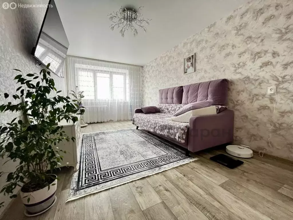2-комнатная квартира: Чебаркуль, улица Крылова, 8А (45 м) - Фото 1