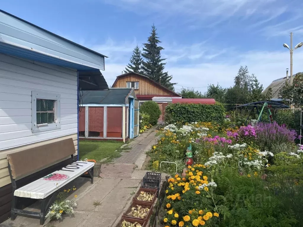 Дом в Омская область, Омск Искра СНТ, аллея 3-я, 98 (89 м) - Фото 1
