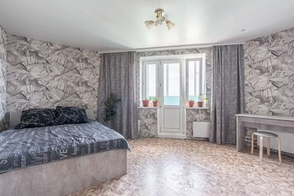 2-к кв. Татарстан, Казань ул. Айдарова, 15 (64.1 м) - Фото 0