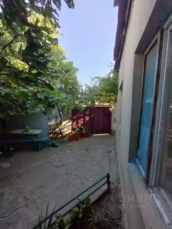 Дом в Крым, Евпатория ул. Караимская (100 м) - Фото 1