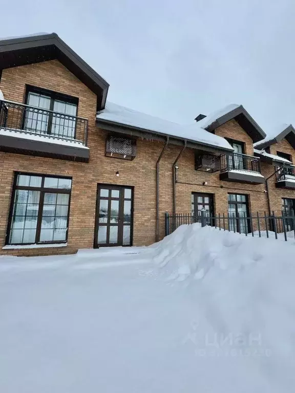 Дом в Тверская область, Конаковский муниципальный округ, д. Мокшино ... - Фото 1