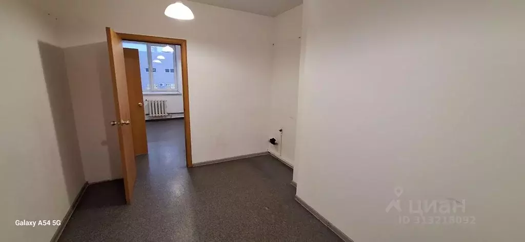 Офис в Пермский край, Пермь Уральская ул., 69 (30 м) - Фото 2