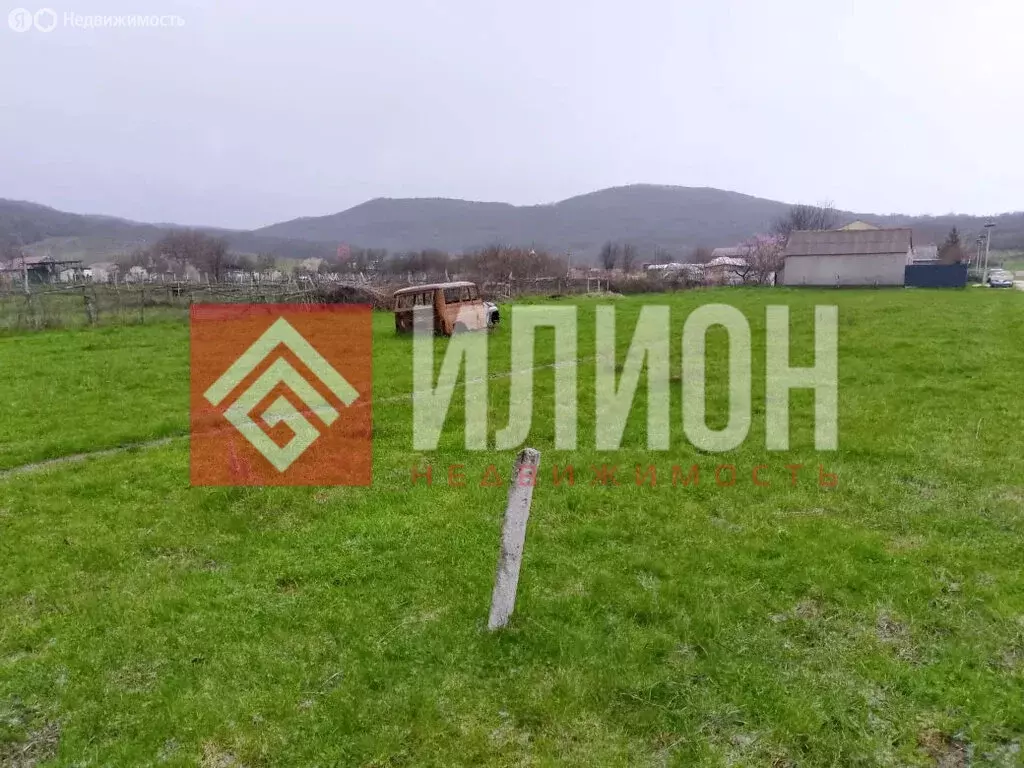 Участок в Белогорский район, Богатовское сельское поселение, село ... - Фото 1