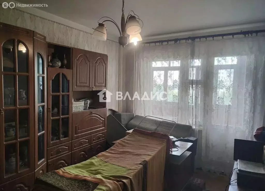 4-комнатная квартира: Белгород, Гостенская улица, 1 (75.4 м) - Фото 1